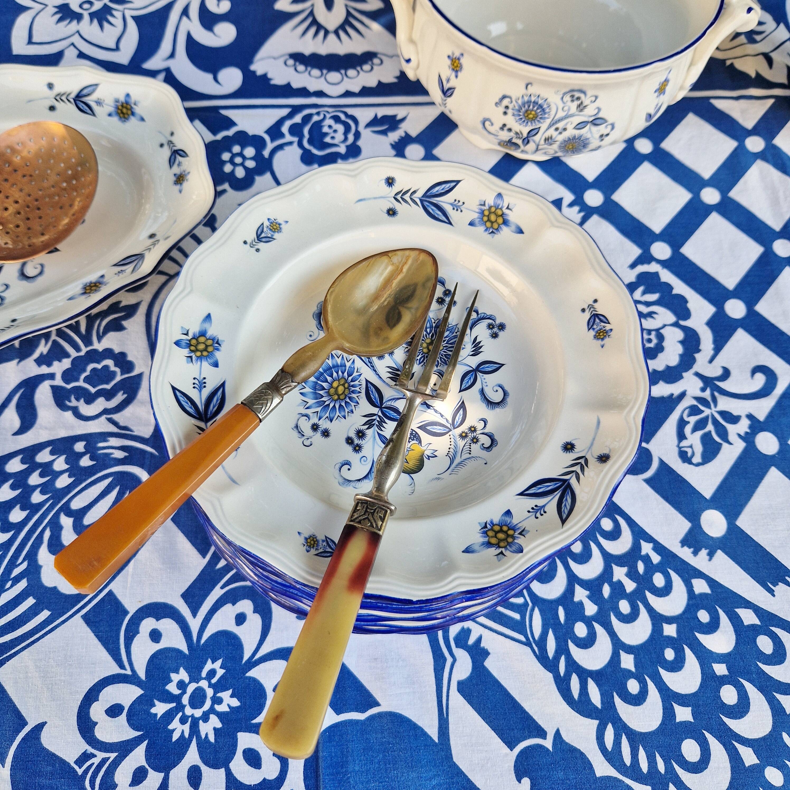 Lot de 6 assiettes creuses KG Lunéville liseré bleu et fleurs jaunes et bleu jaune