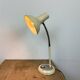 Lampe de table industrielle beige à col de cygne, 1960s