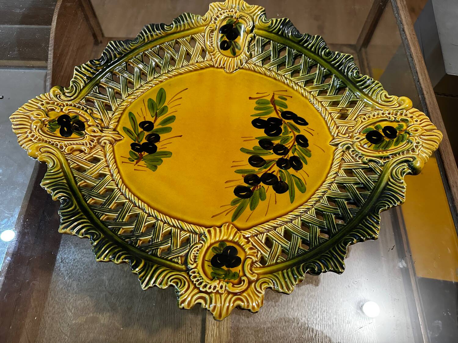 Ceramic plate Vallauris - Pierced decoration Olives - 1950s