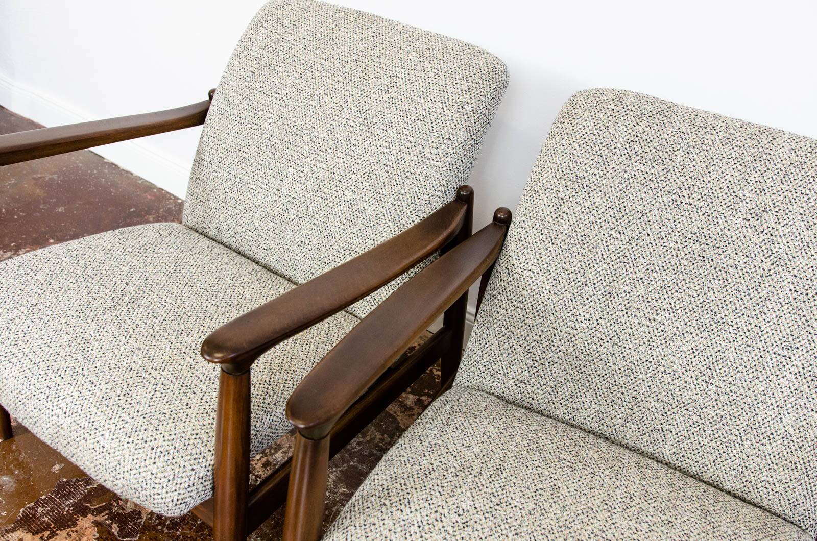 Pair of mid century green gfm64 armchairs by edmund homa, 1960's