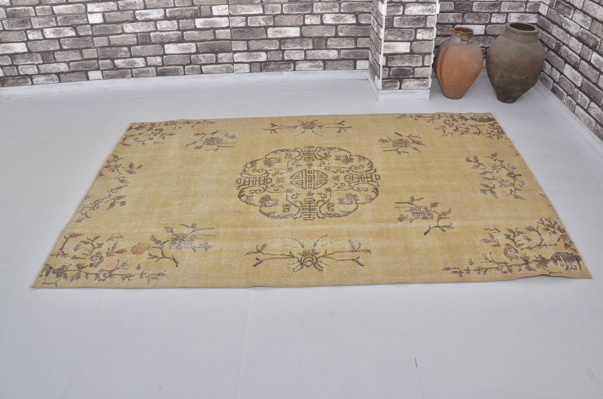 Tapis vintage Oushak neutre sku1833