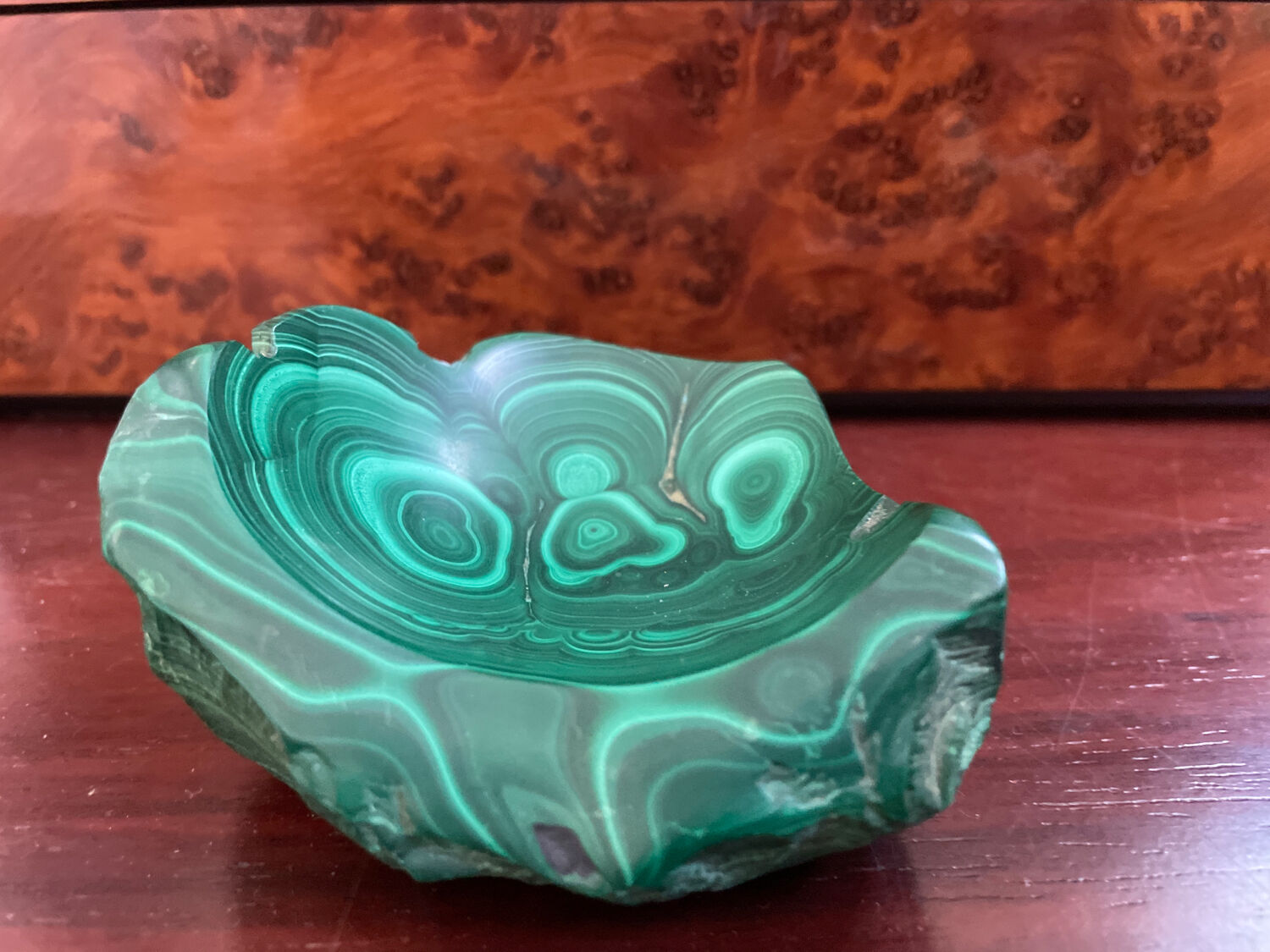 Cendrier bloc de malachite 310 gr