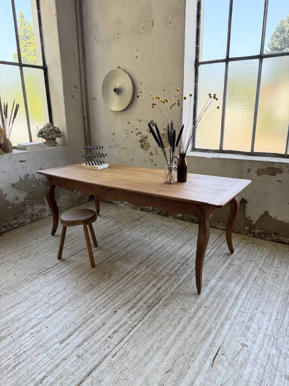 Table campagne provençale style Louis XV merisier