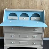 Little Secretary