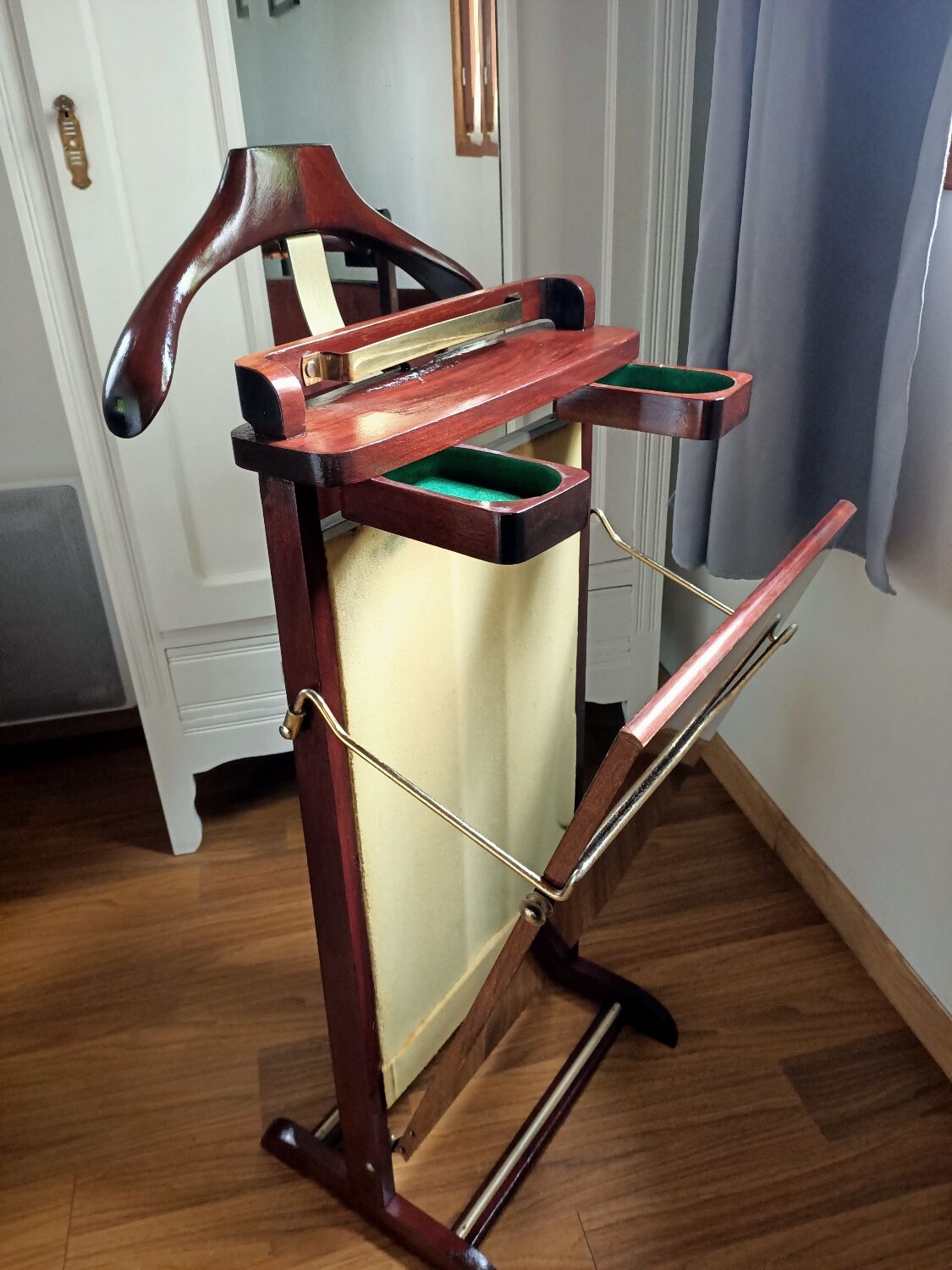 Fratelli Reguitti valet