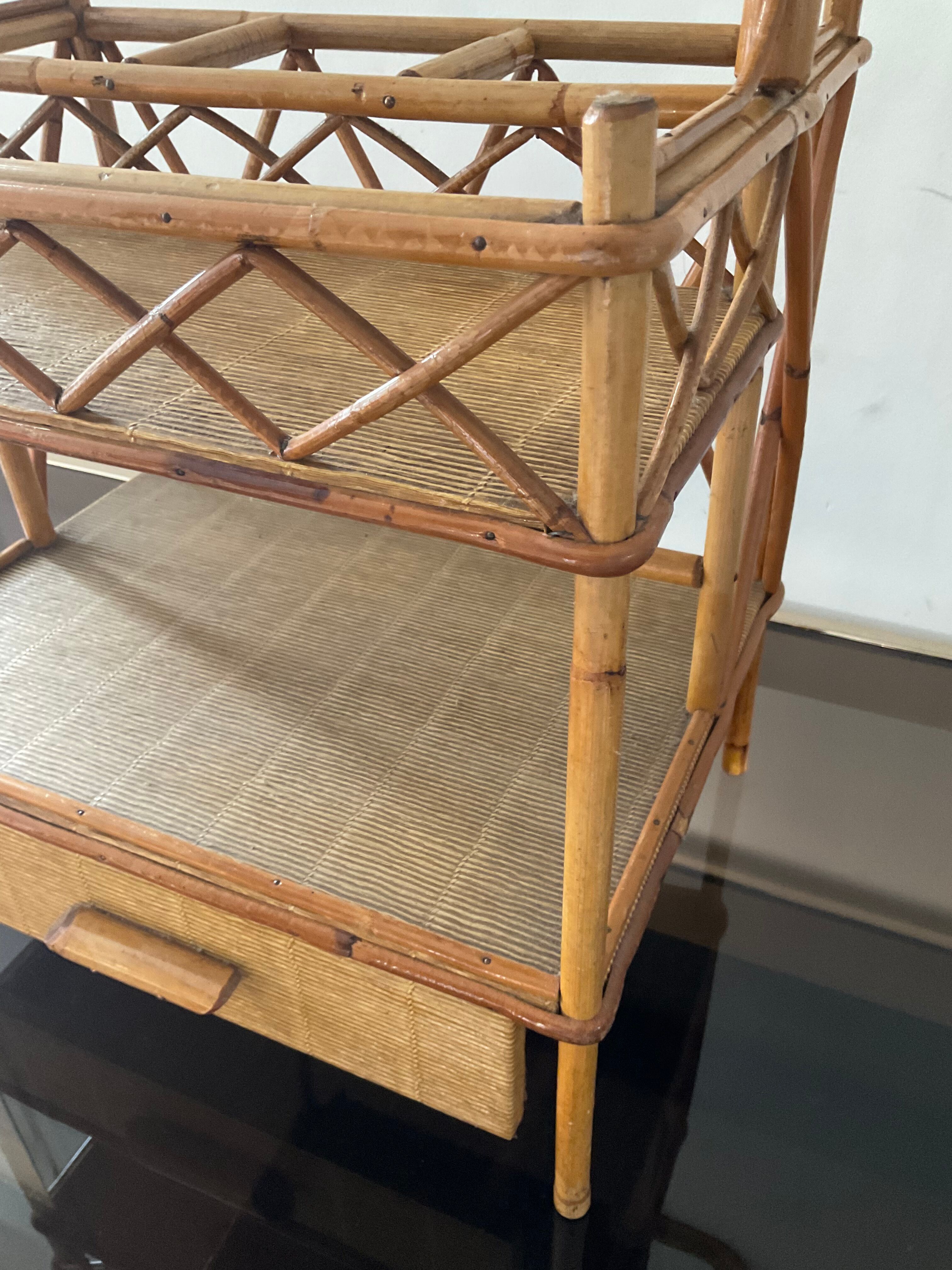 Vintage bar service of the 60s-70s in rattan