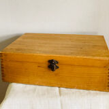 Box with compartments from the 19th century, dovetail mountings, clasp present