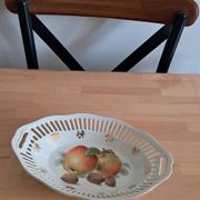 Corbeille en porcelaine ajourée