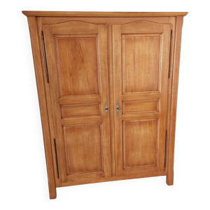 Belle armoire de famille