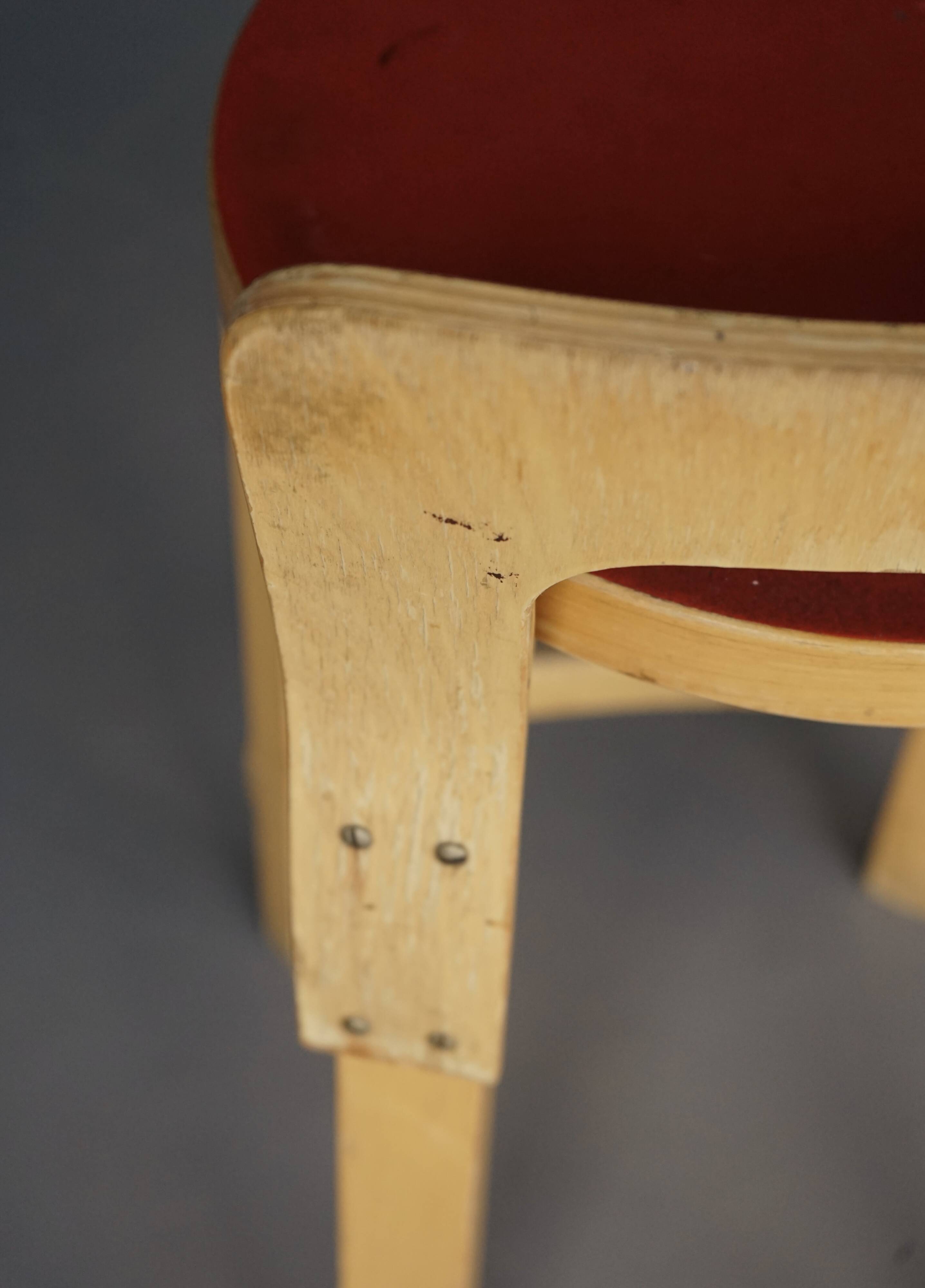 Tabourets de bar Alvar Aalto modèle K65 pour Artek, années 1950. Lot de 2.