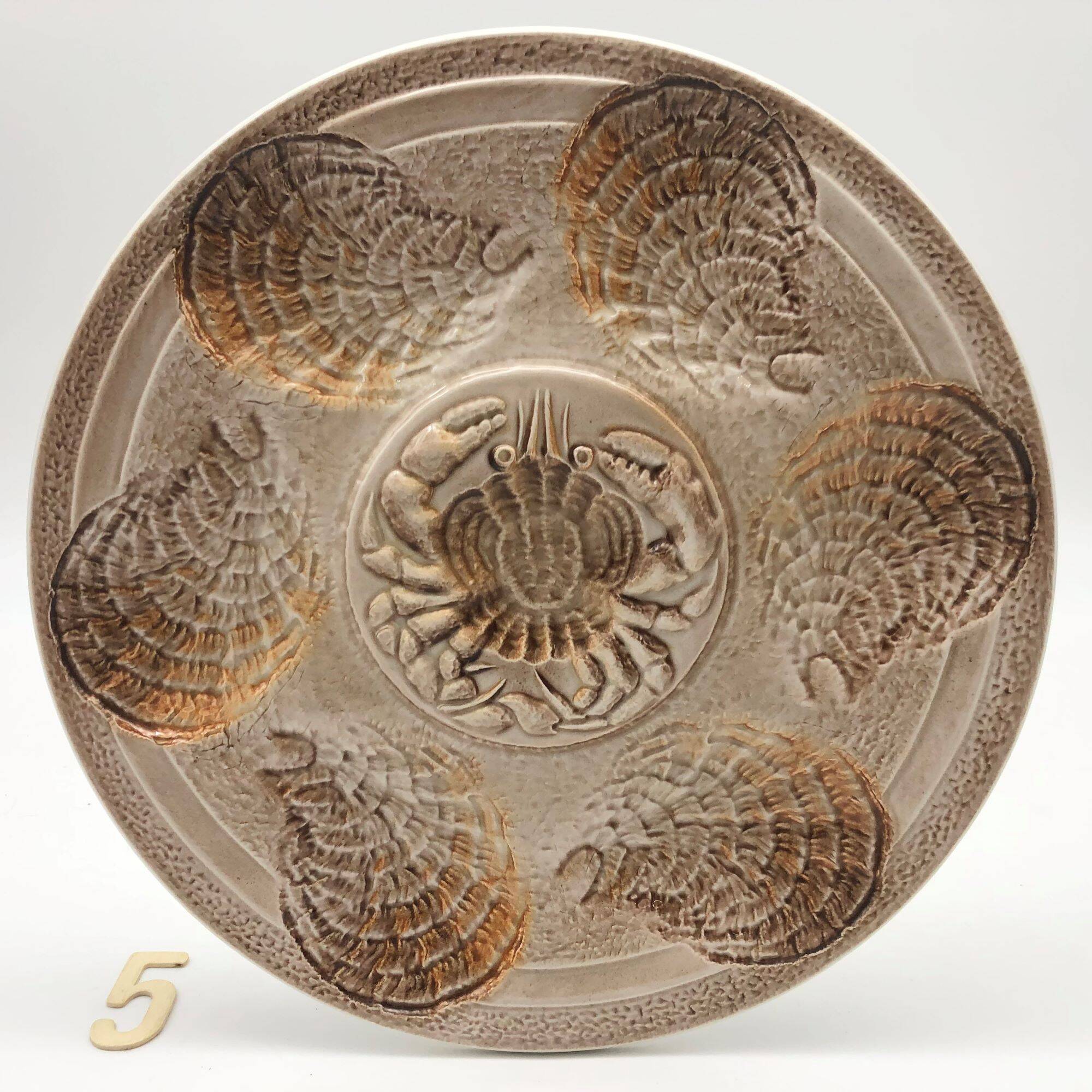 6 oyster/shellfish plates, Atelier d’Art du Revernay.