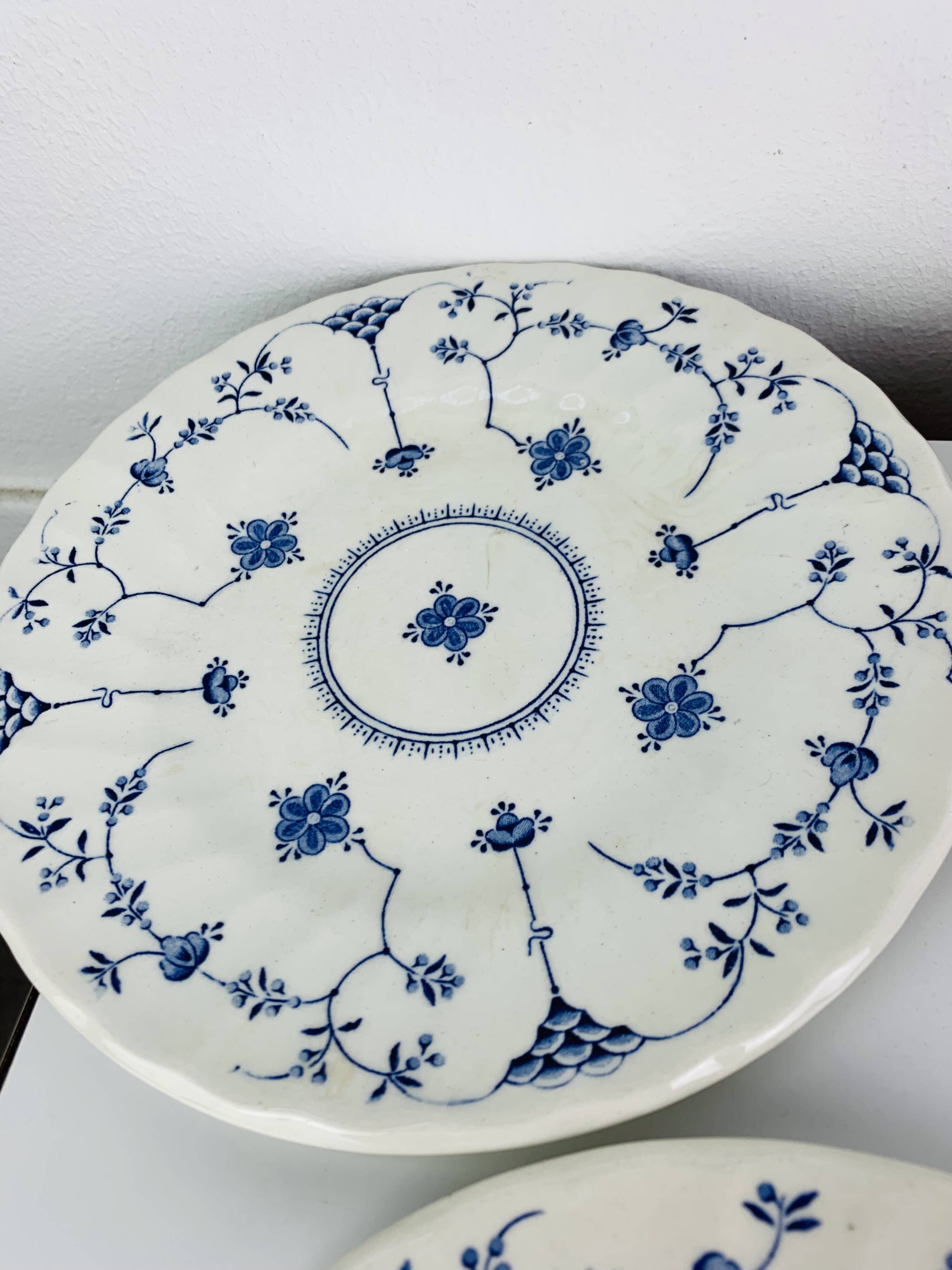6 dessert plates Myott model Finlandia, English ironstone.