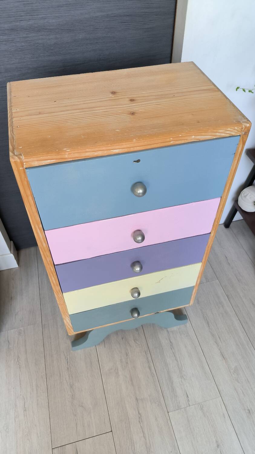 Vintage Art Deco chest of drawers