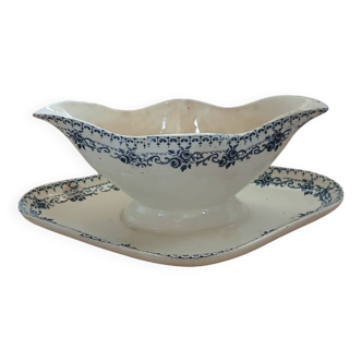 Saucière ancienne Terre de fer
