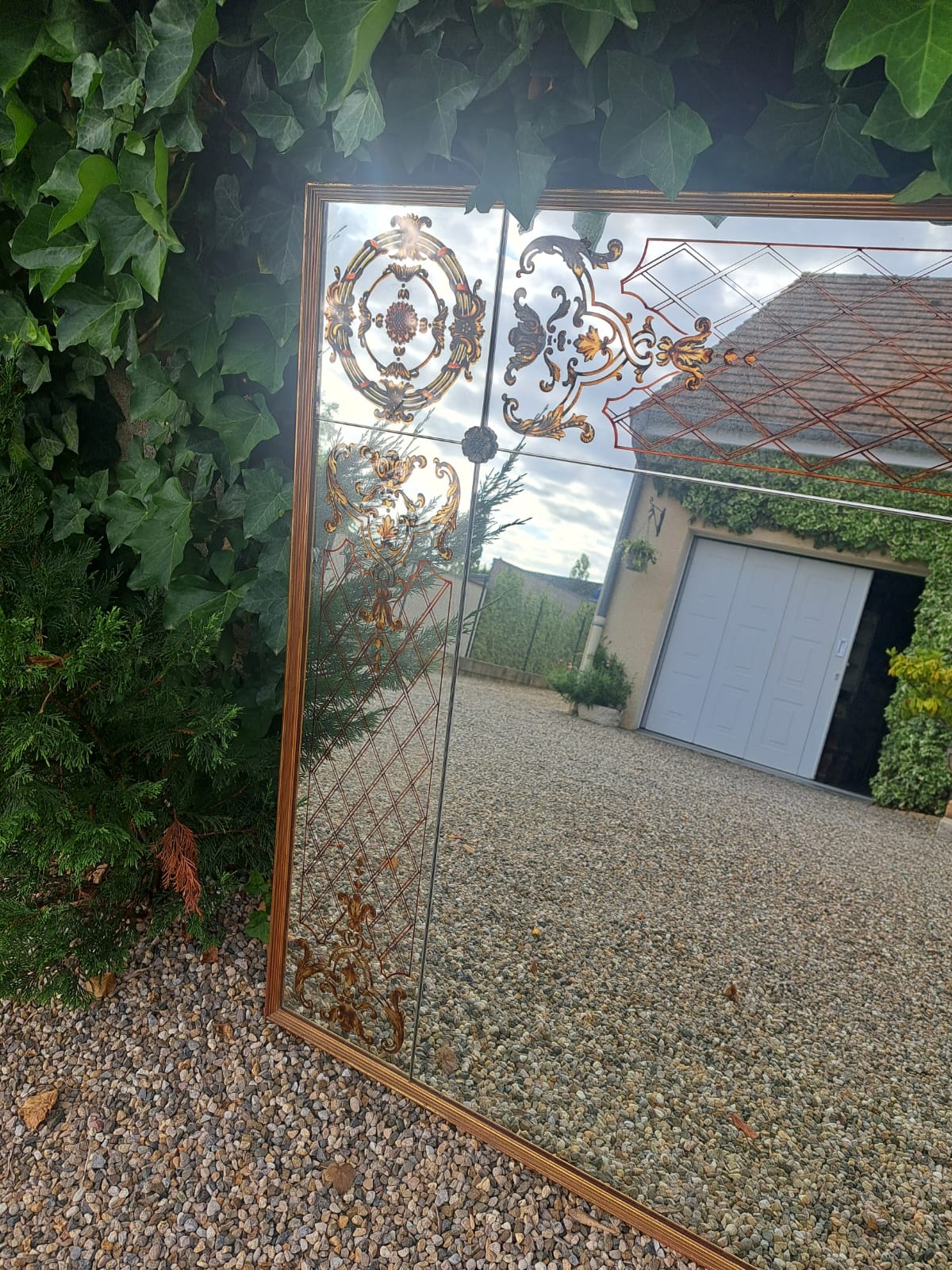 Brasserie mirror - Art Nouveau bistro