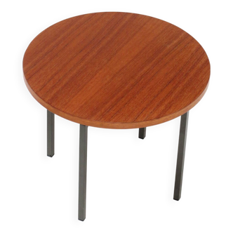 Table d'appoint, table basse ronde par Kuperus, années 1960