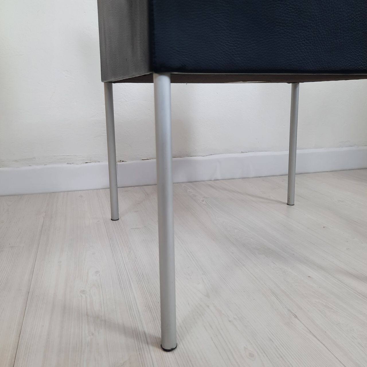 Quatre fauteuils de Matteo Grassi cuir années 1990/2000