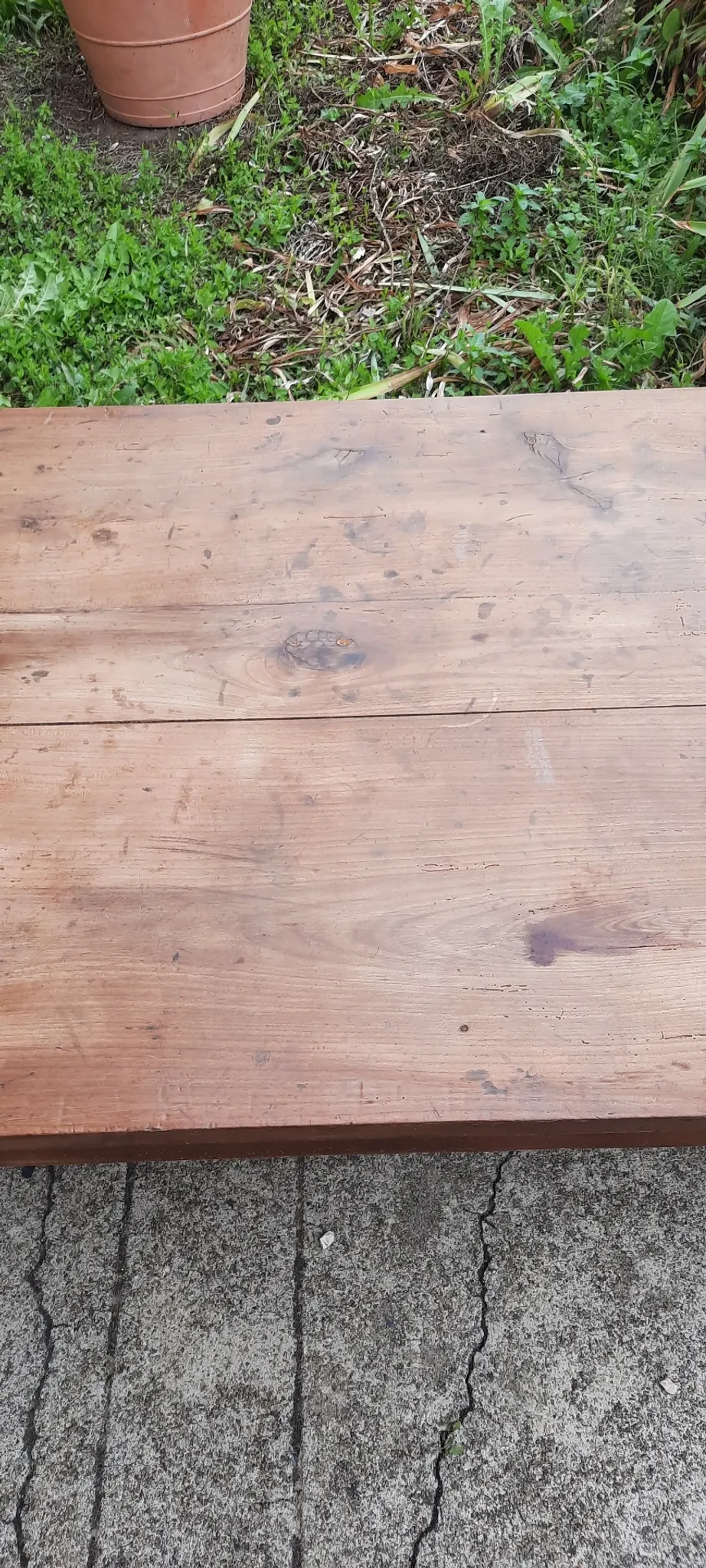 Low farmhouse table