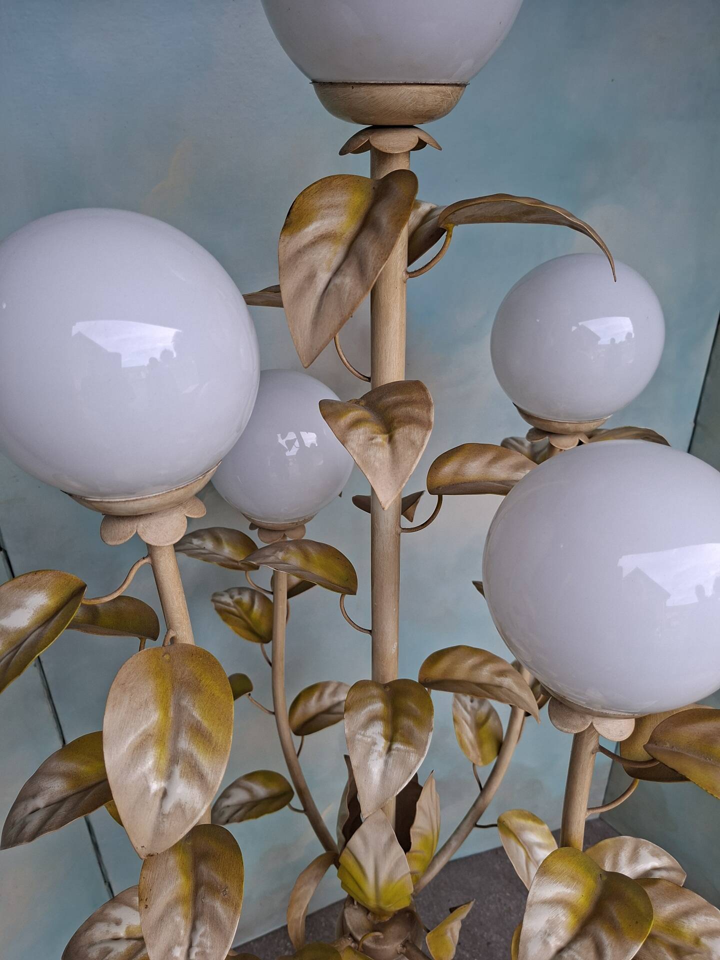 1970s Hollywood Regency floor lamp with 5 globes