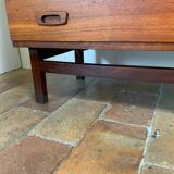 Scandinavian secretary