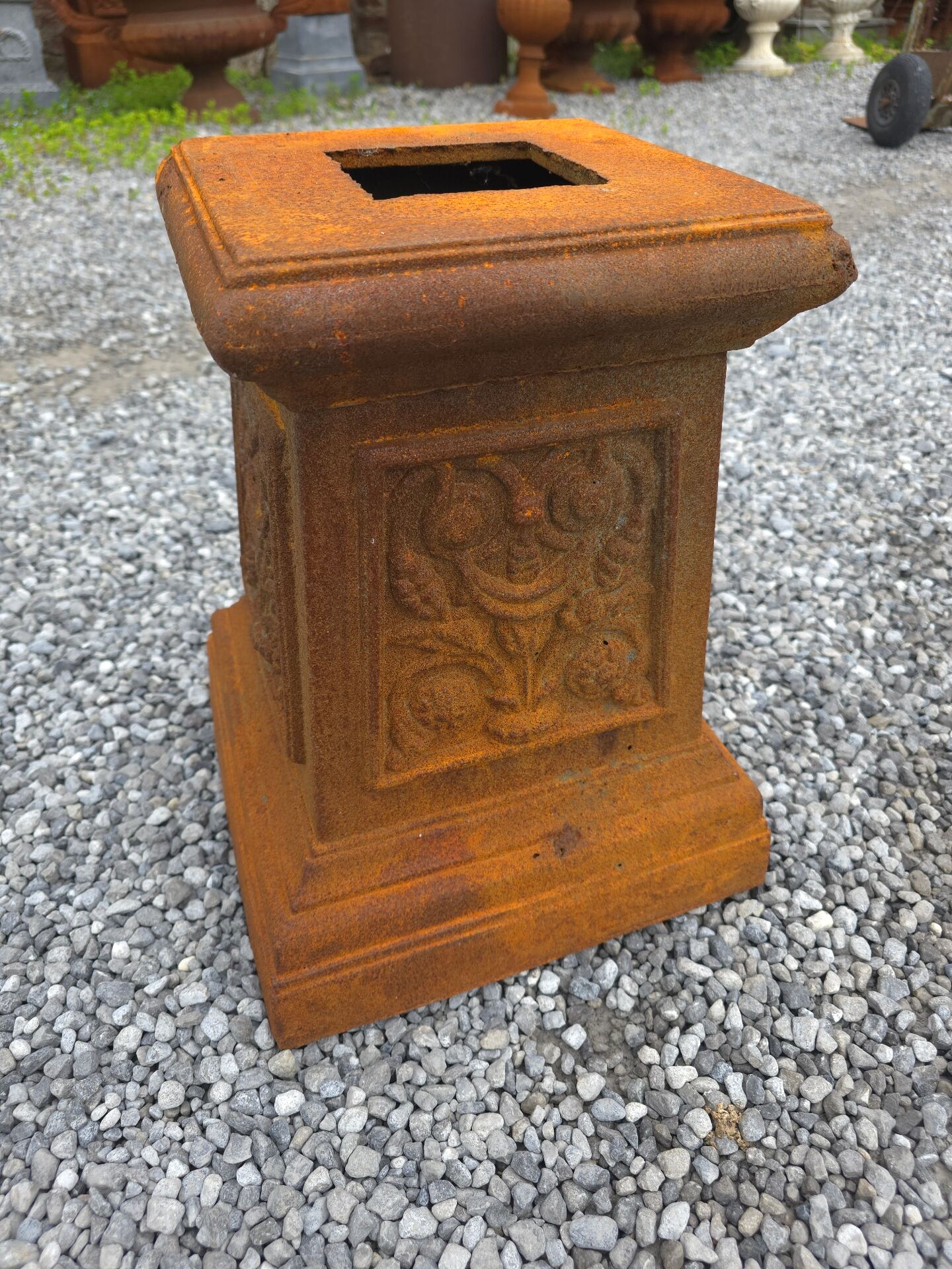Cast iron base for statue or Medici.