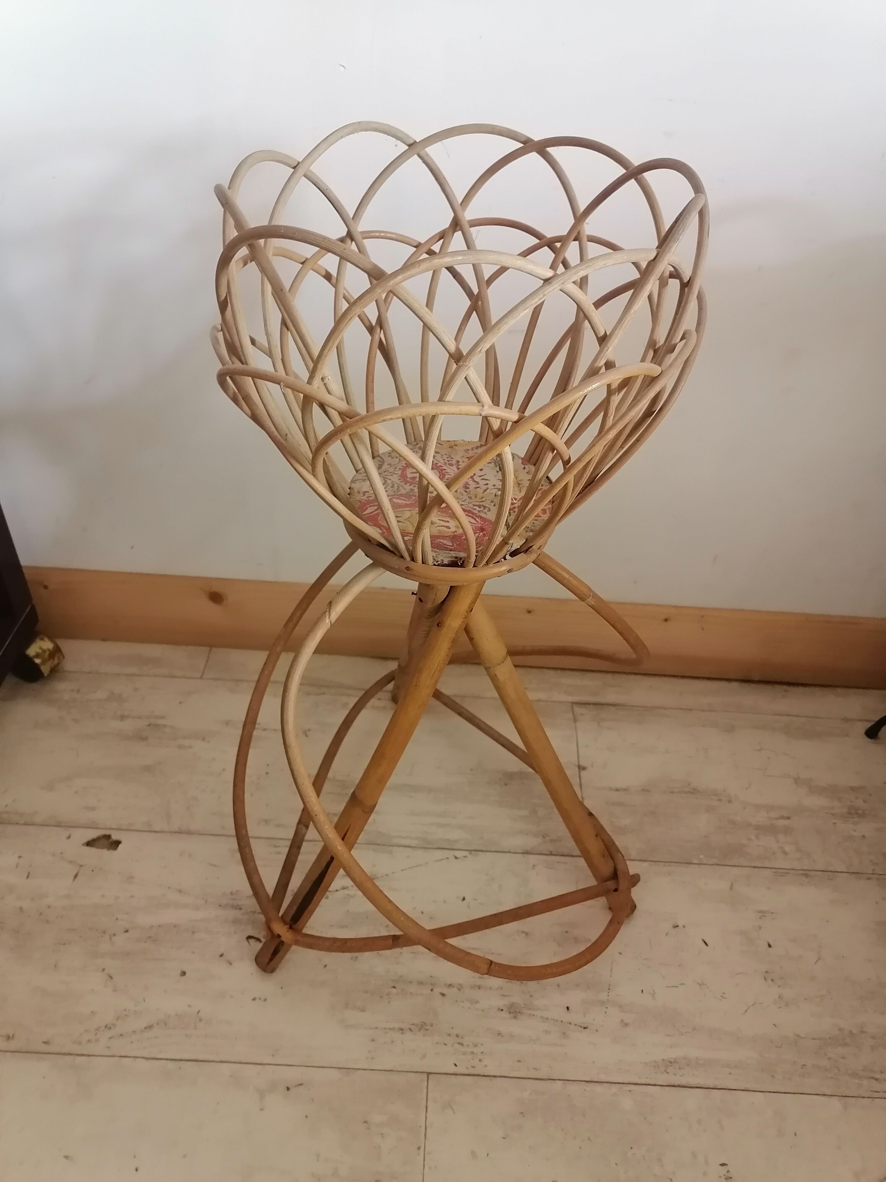 Rest plant rattan wicker 1960 1970