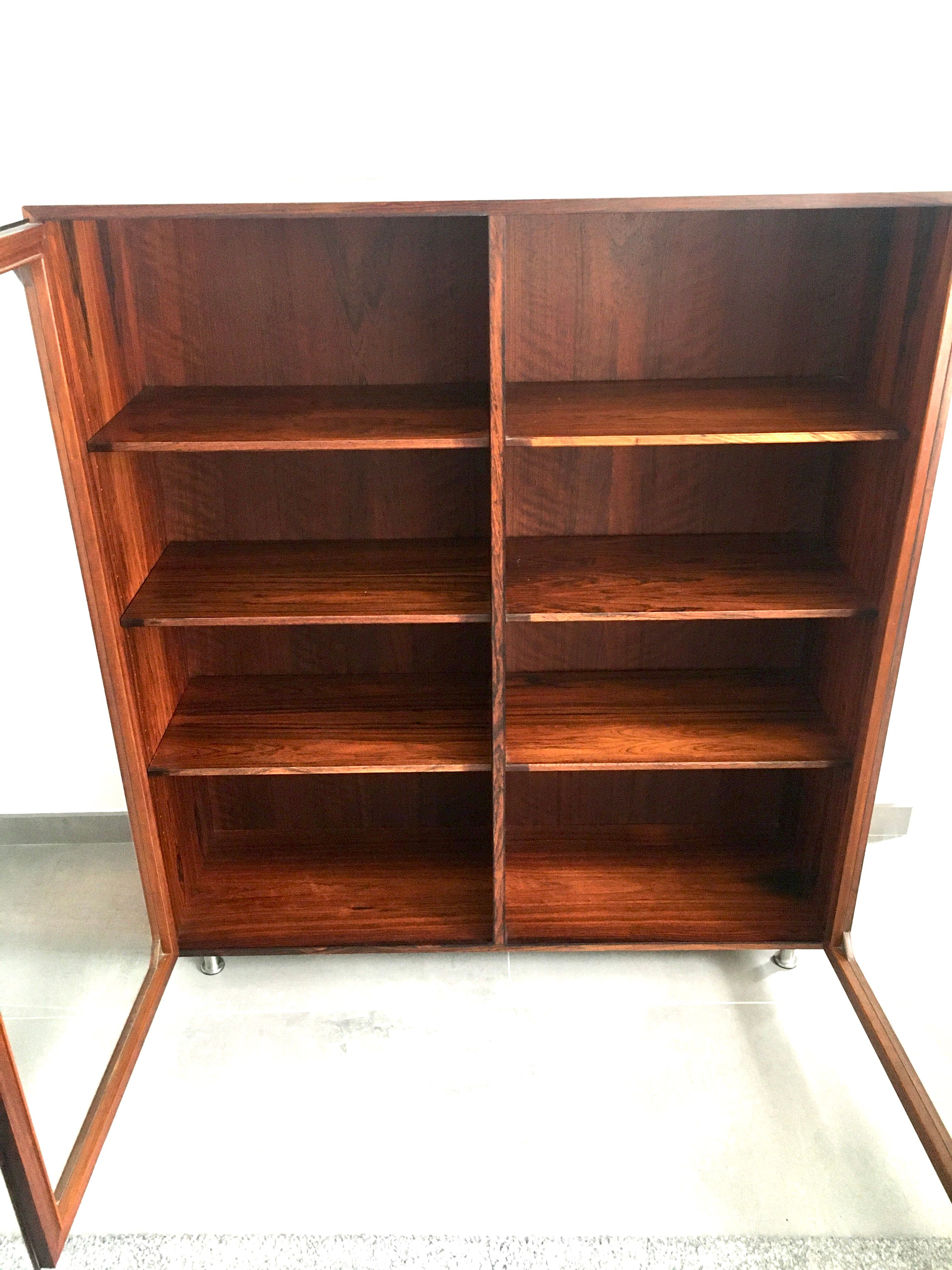 Scandinavian bookcase 60