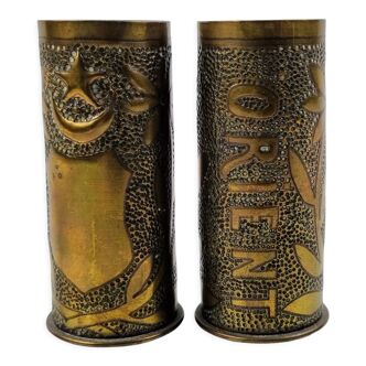 2 soliflores, pair of carved sockets 1917