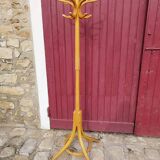 Baumann style parrot coat rack
