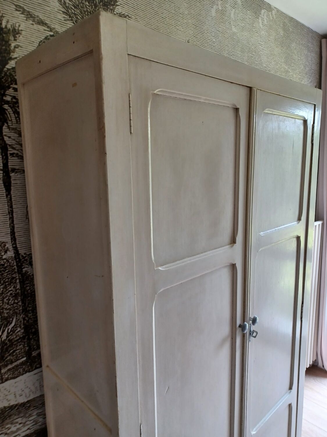 Vintage Parisian wardrobe