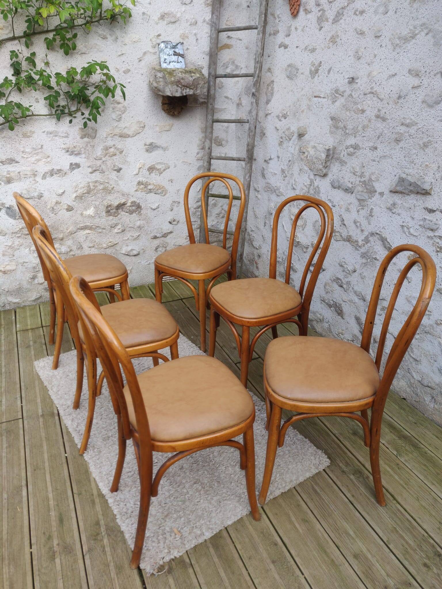 Suite of 6 bistro chairs