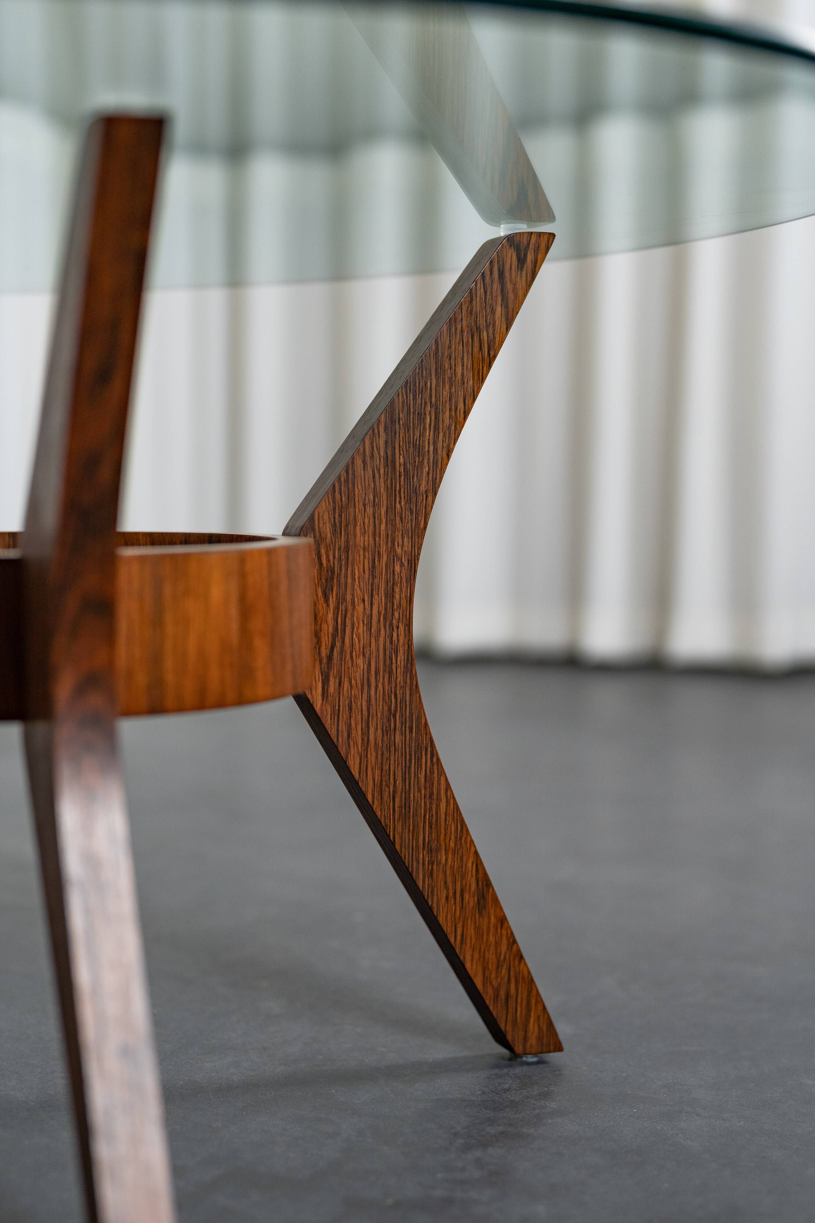 Mid Century Round Spider Leg Coffee Table