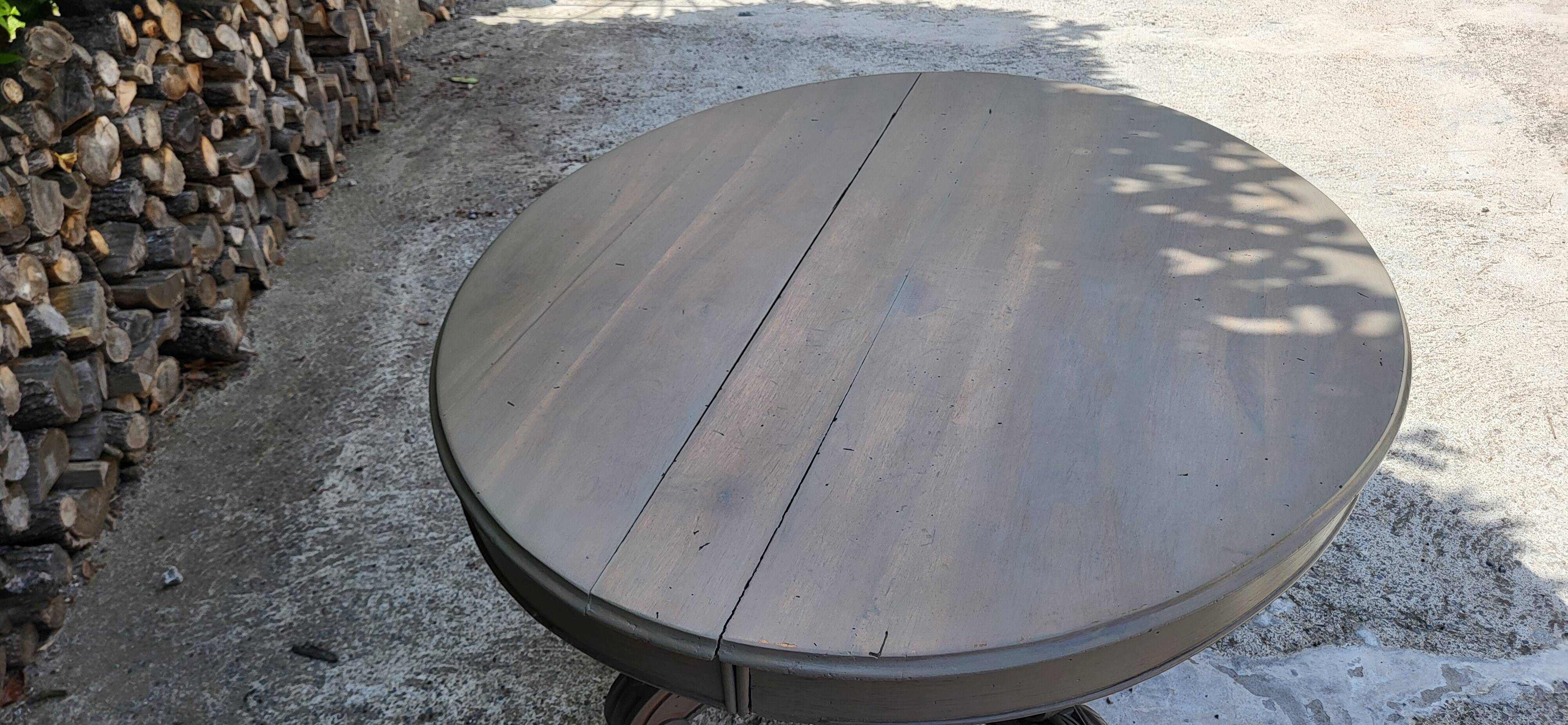 Oval dining table in the Napoleon III style