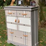 Shoe cabinet