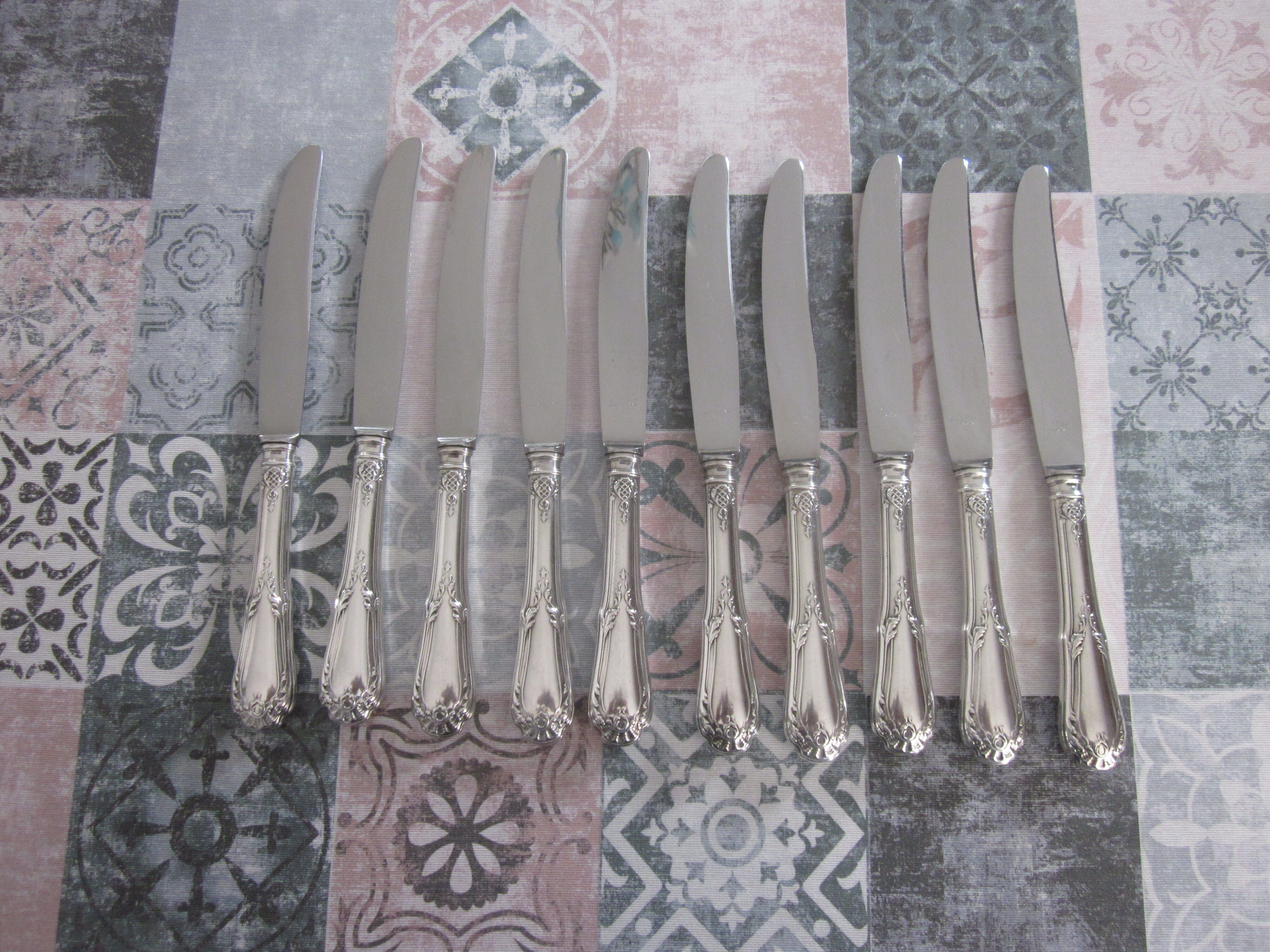 10 silver metal knives sfam