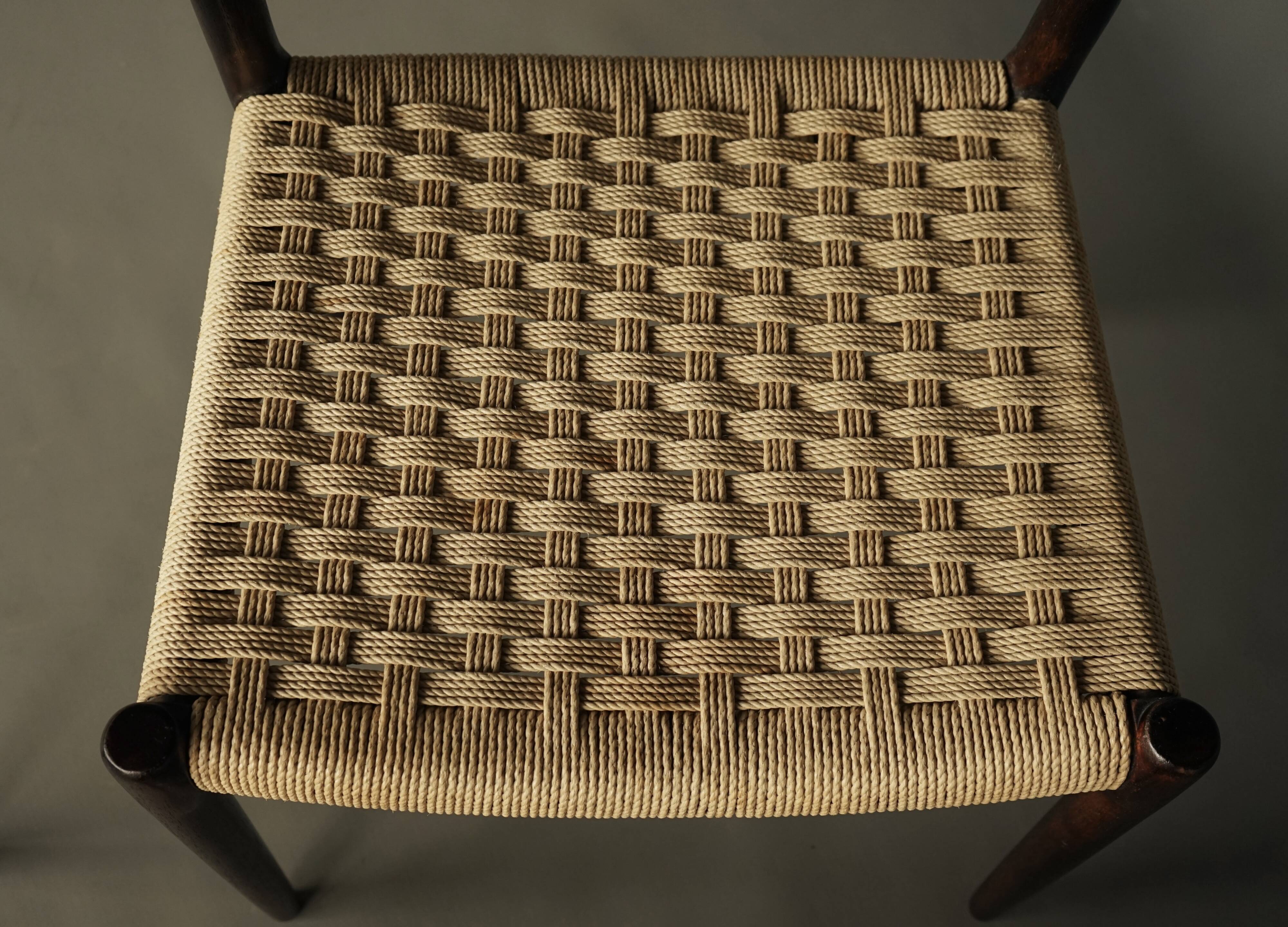 Chaises Model 75 par Niels Otto Møller pour J.L. Moller, années 1960, ensemble de 6
