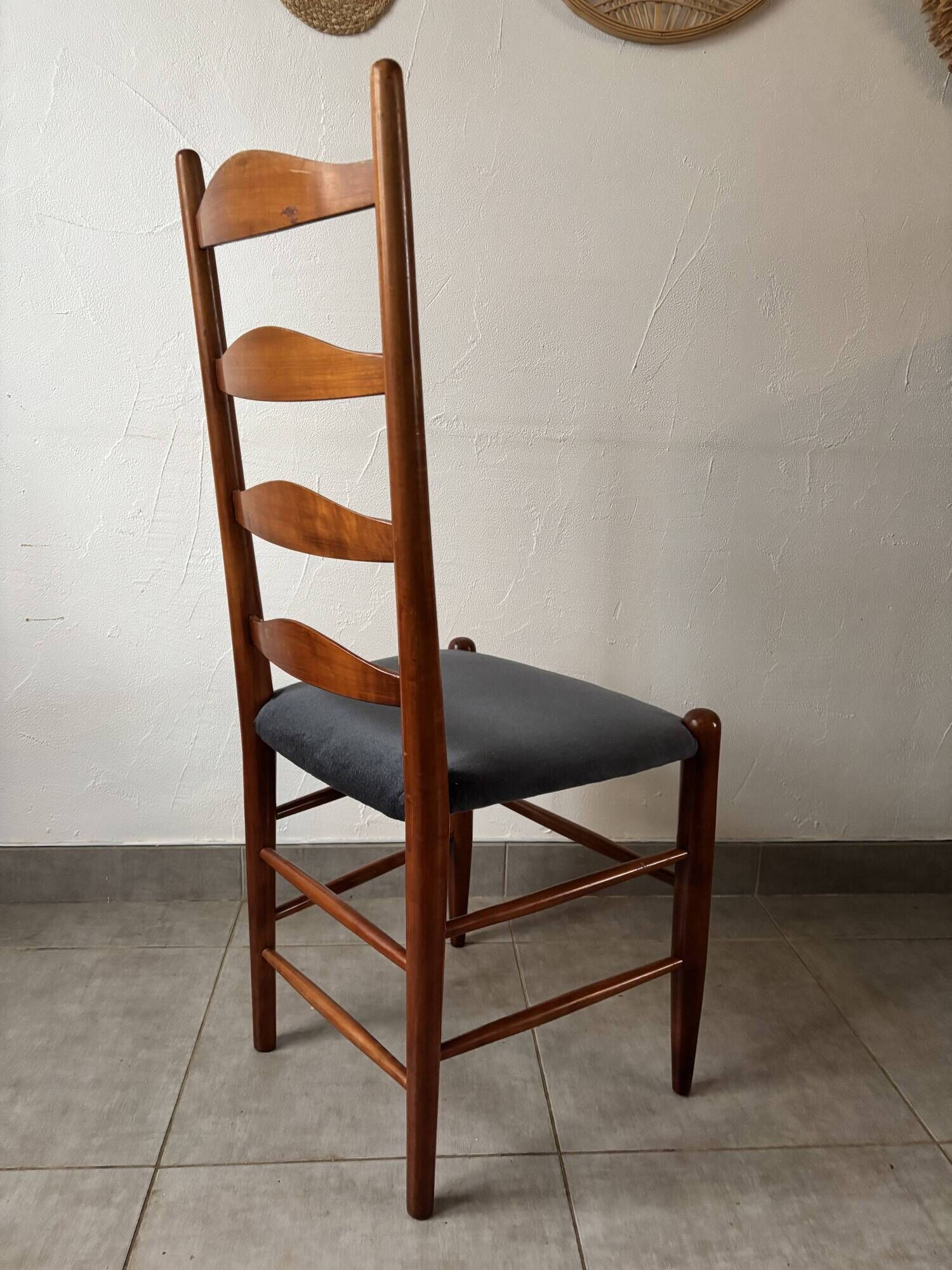 Set of 8 Scandinavian ladderback chairs, 1960s.