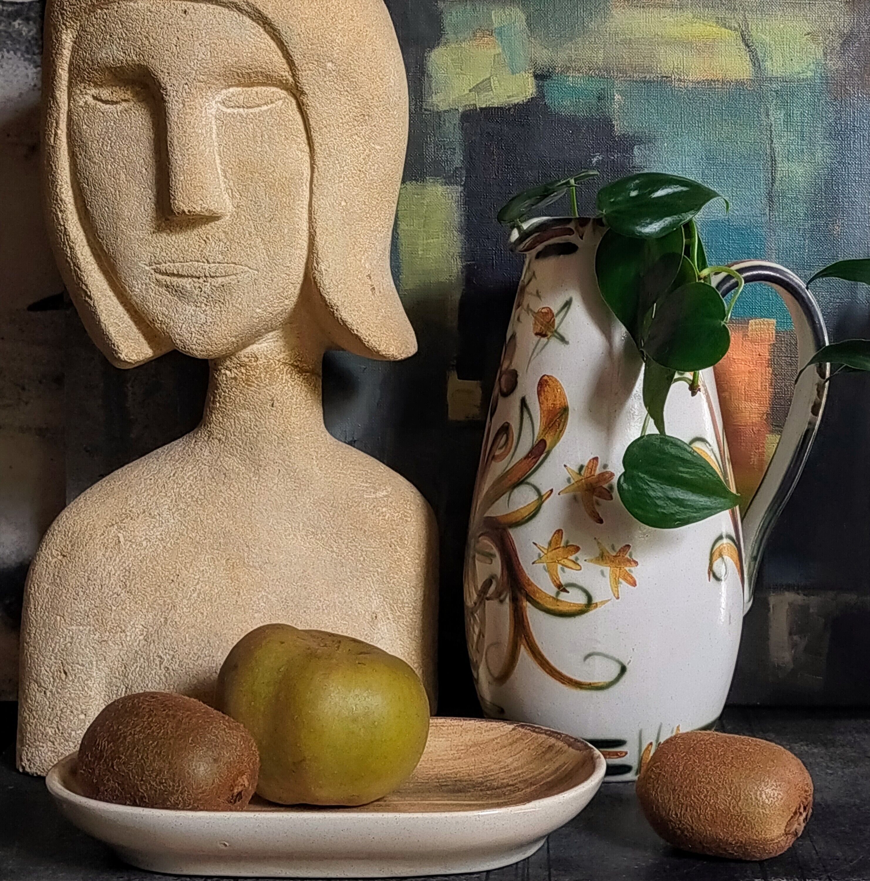 Three ceramic raviers decorated with vintage brushstrokes