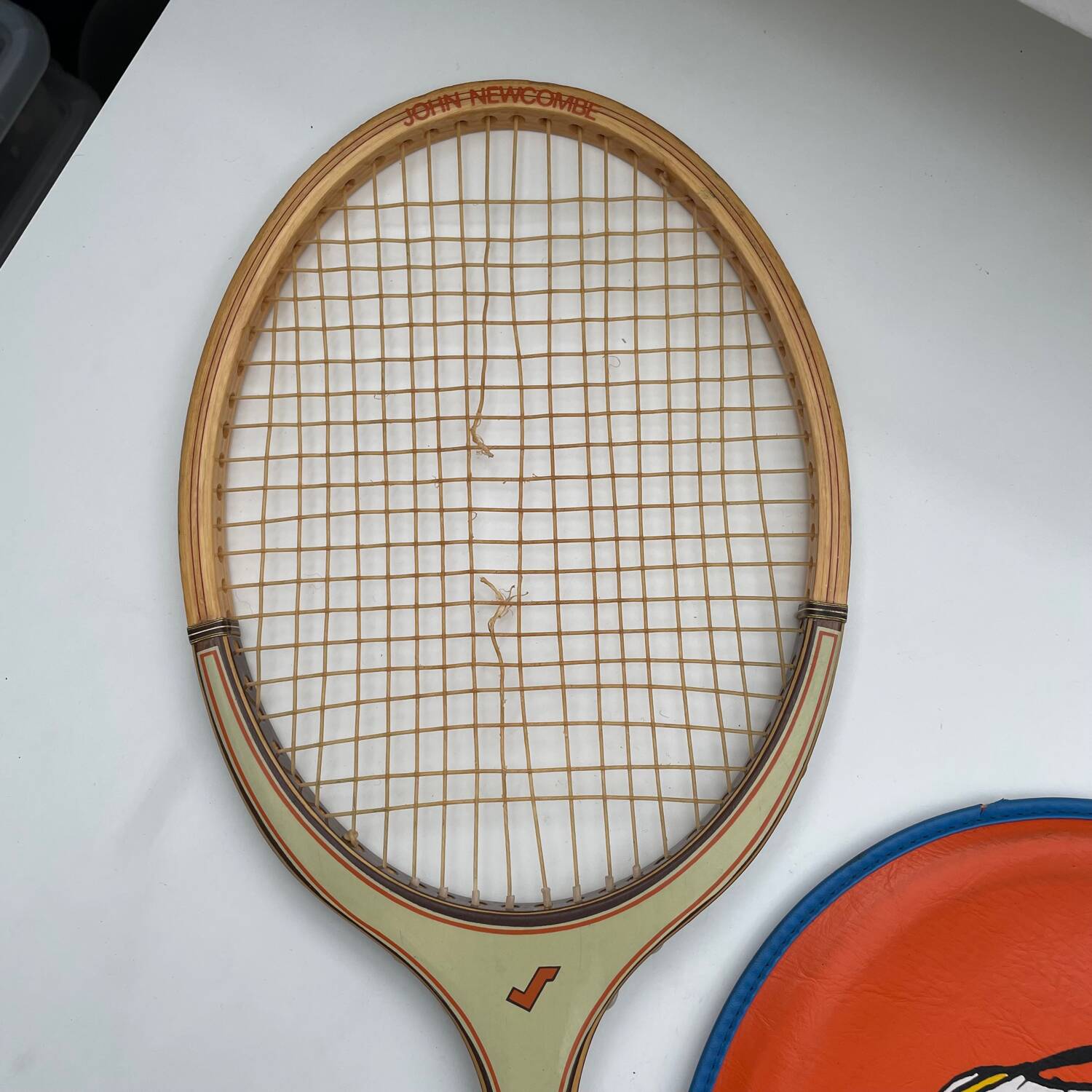 Raquette de tennis Snoopy John Newcombe