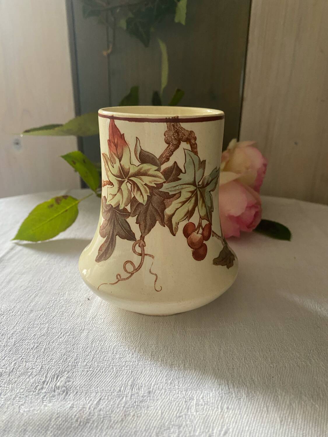 Small polychrome earthenware vase KG Lunéville old