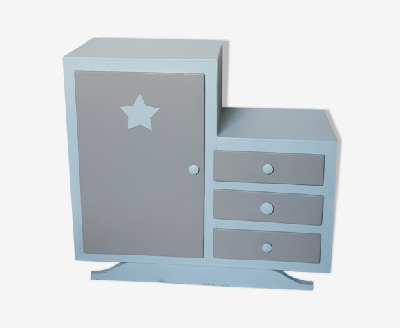 Commode asymétrique de poupée