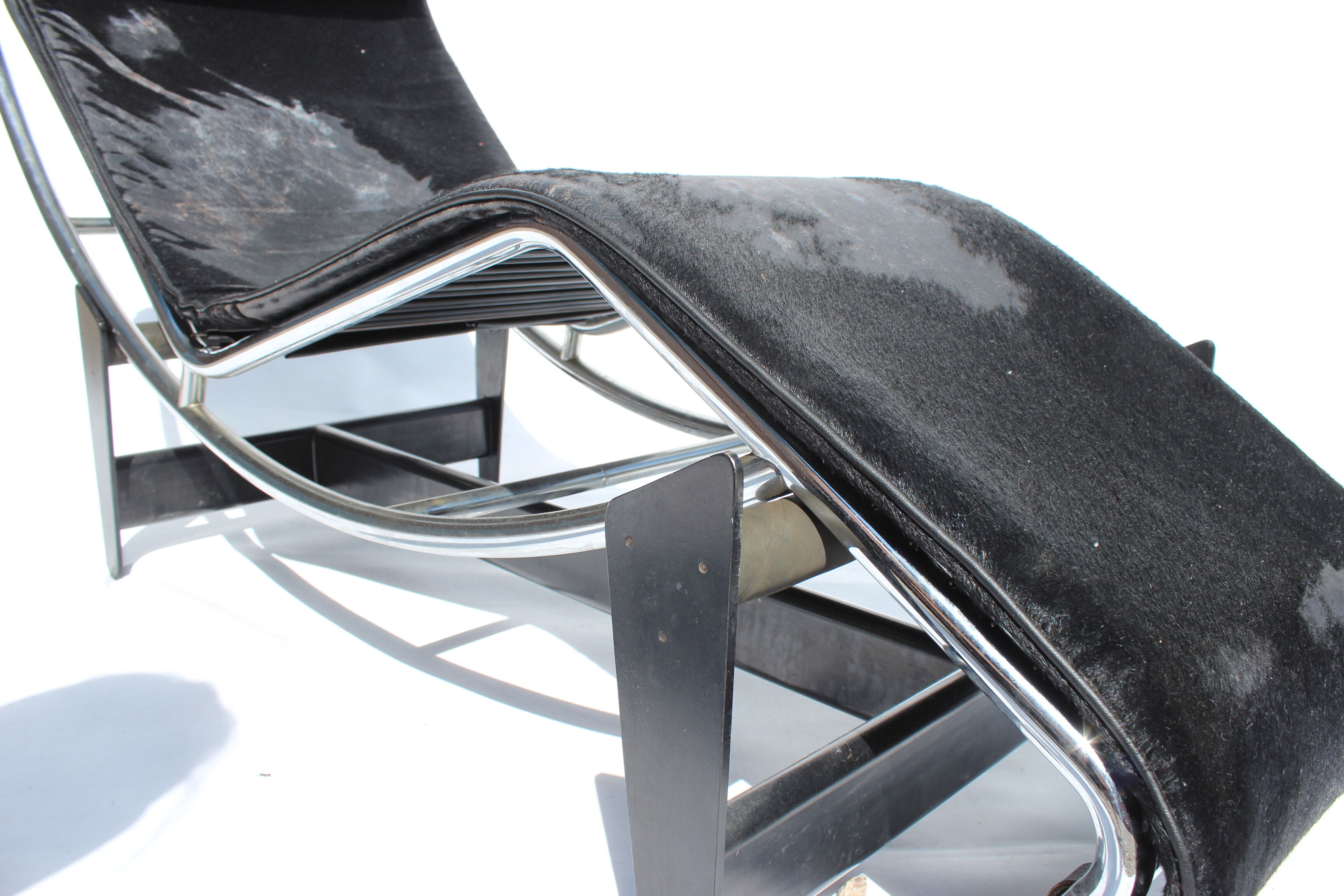 Le Corbusier chaise, model LC4, for Cassina designed in 1928