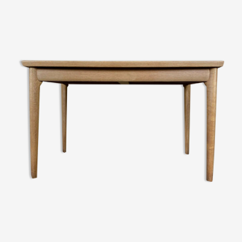 Table à manger de Grete Jalk pour Glostrup Design 60/70