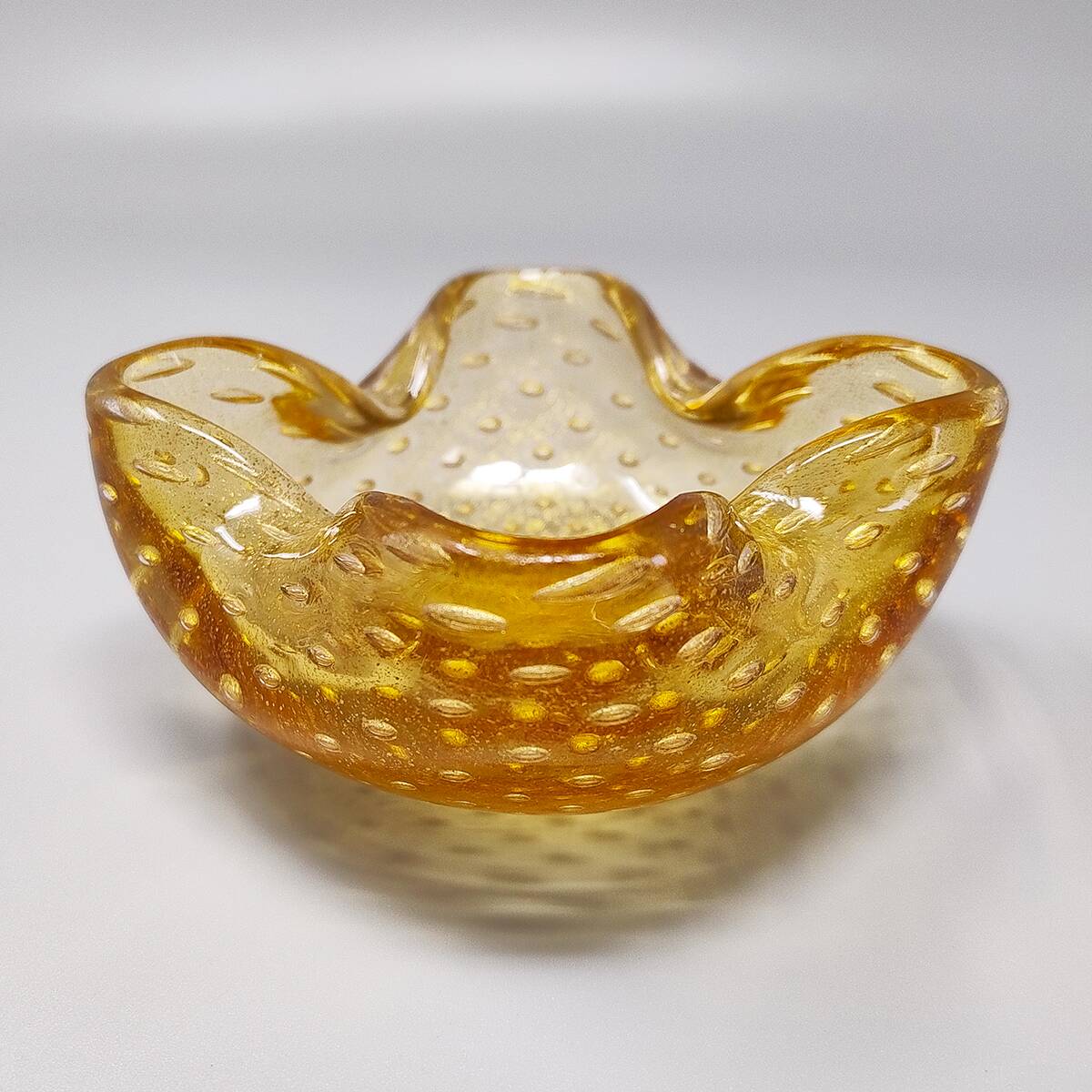1960s Gorgeous Ashtray or Catchall by Flavio Poli for Seguso. Made in Italy