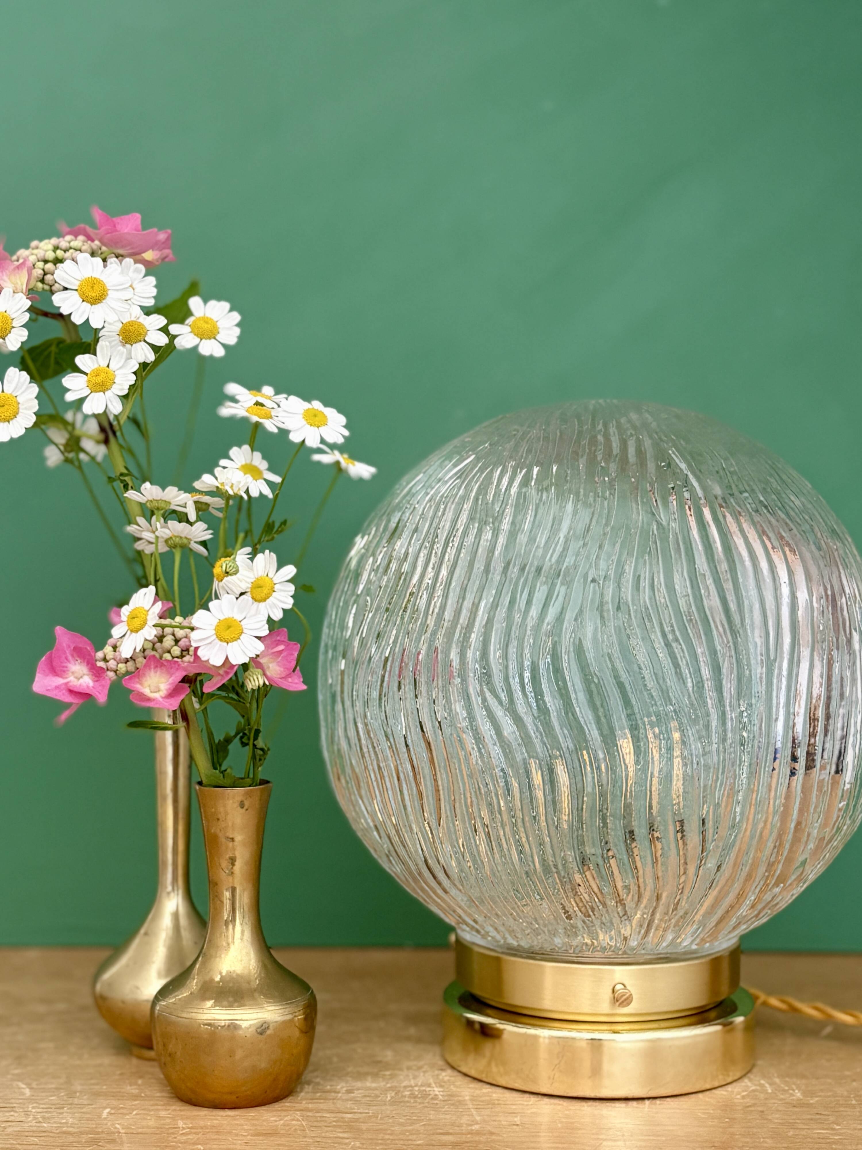 Vintage globe table lamp in ribbed glass