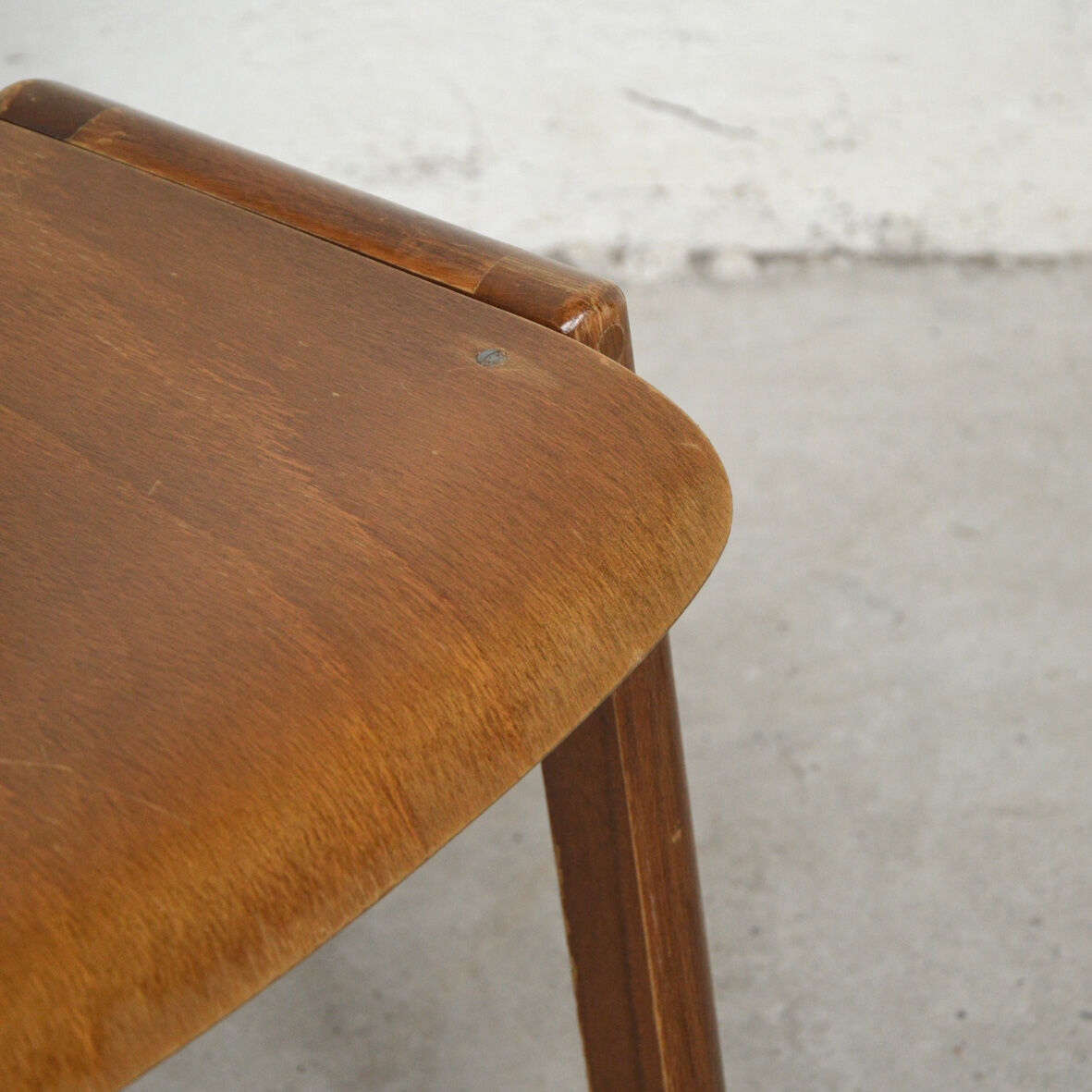 Series of 8 compass foot chairs