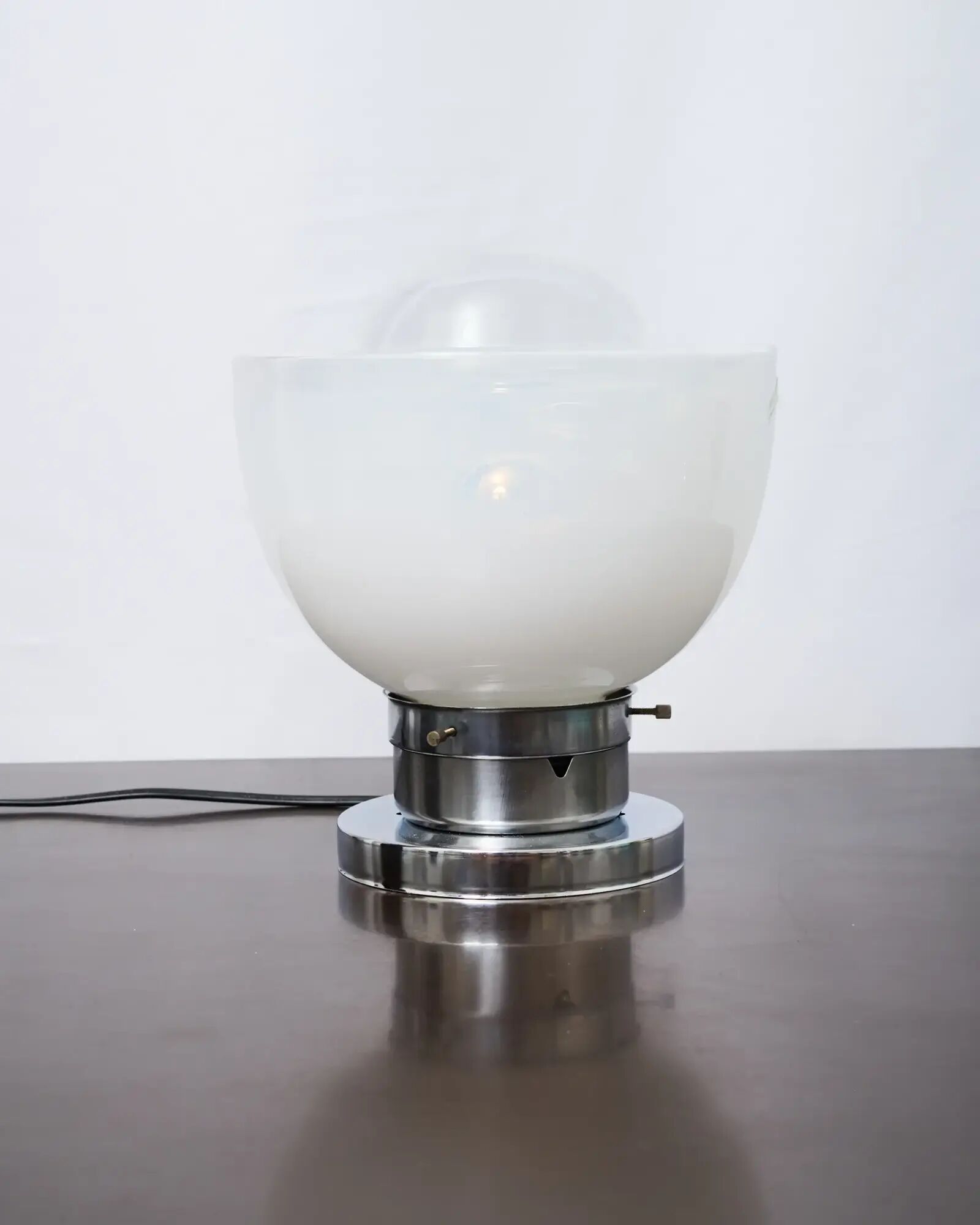 Table lamp in transparent white Murano glass, Mazzega, Italy, 1970.