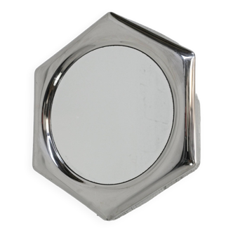 “Space age” mirror, hexagonal, in steel. Circa 1970
