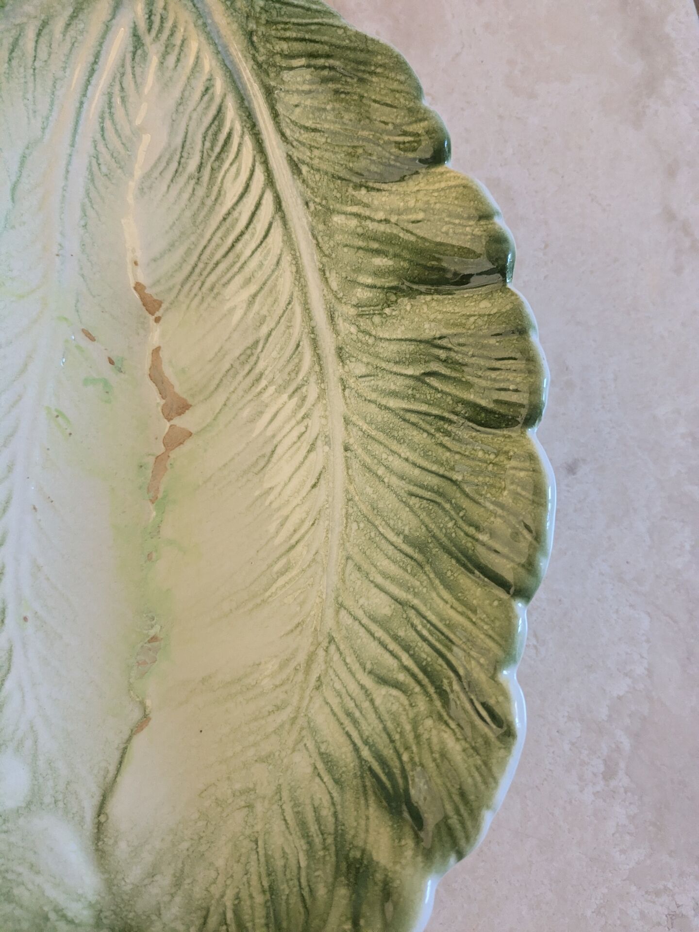 Plat vintage feuille de chou