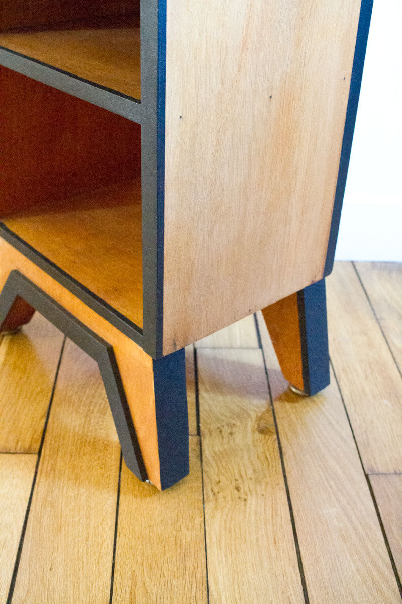 Bedside feet compass